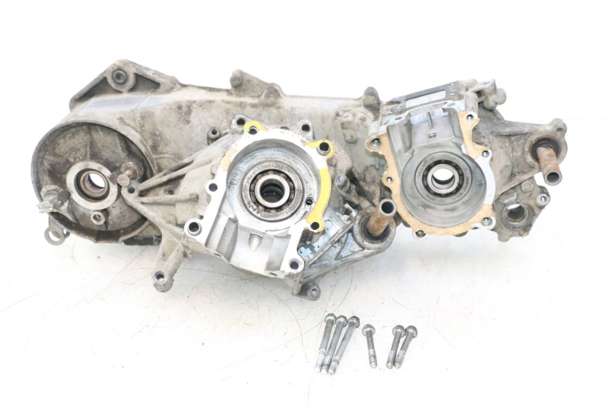 photo de MOTORBLOCK-UNTERTEIL PEUGEOT SPEEDFIGHT LC 50 (1996 - 2002) - Detailansicht des Bauteils