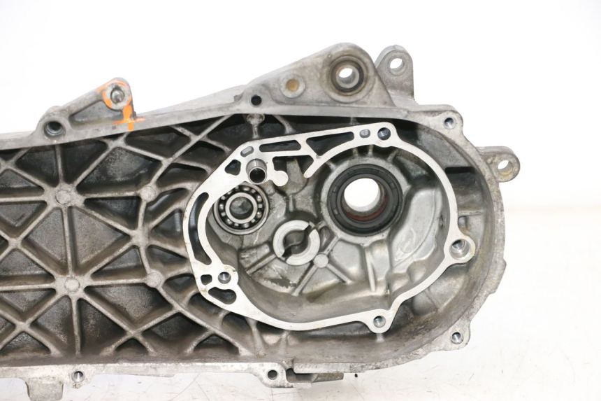 photo de MOTORBLOCK-UNTERTEIL PEUGEOT SPEEDFIGHT LC 50 (1996 - 2002) - Detaillierte Sichtprüfung