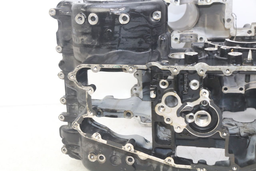 photo de MOTORBLOCK-UNTERTEIL TRIUMPH SPRINT ST 955 (1999 - 2001) - Zoom auf Gebrauchszustand