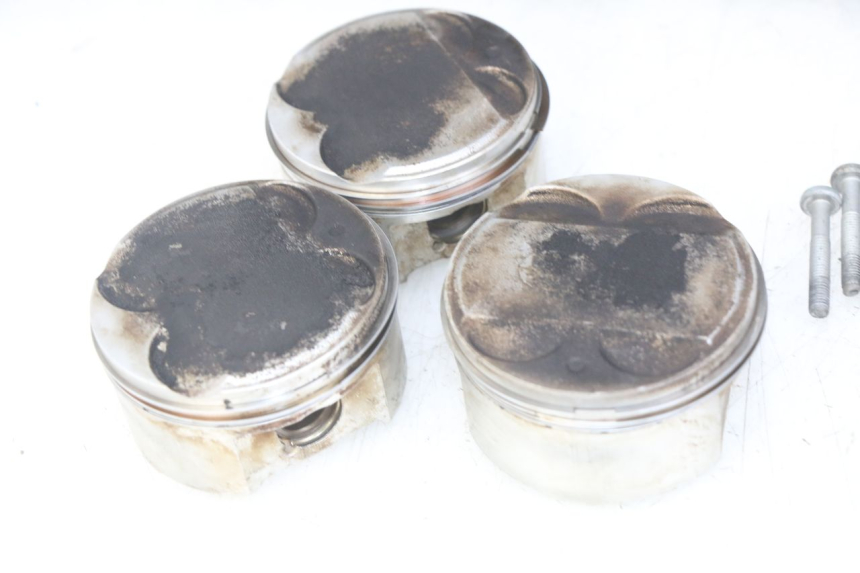 photo de MOTORBLOCK-UNTERTEIL TRIUMPH SPRINT ST 955 (1999 - 2001) - Hochauflösende Nahaufnahme