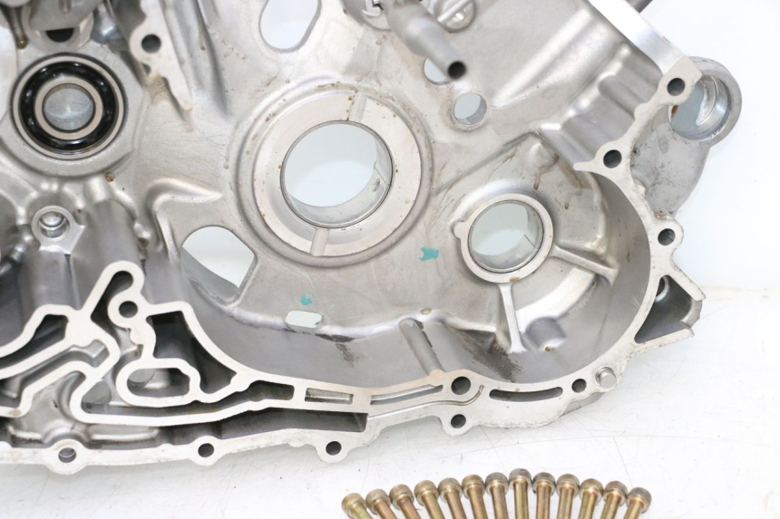 photo de KURBELGEHÄUSE CAN-AM SPYDER RS 1000 (2008 - 2012) - Oberflächenzustand und Material