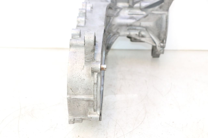 photo de KURBELGEHÄUSE KYMCO SUPER 8 2T 50 (2007 - 2013) - Fokus auf die Struktur