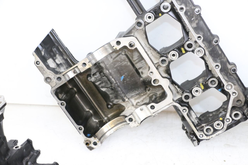 photo de KURBELGEHÄUSE SUZUKI GSR 750 (2011 - 2017) - Oberflächenzustand und Material