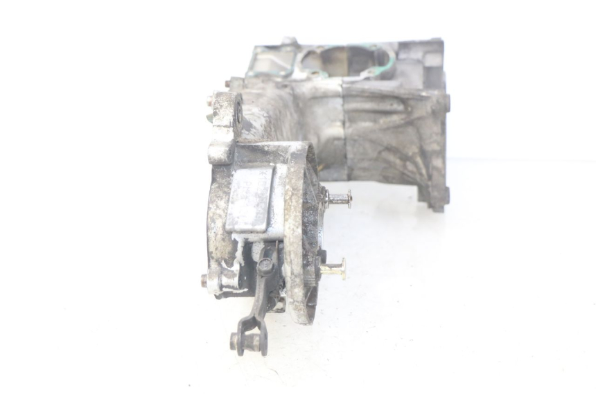 photo de UNTERER MOTORBLOCK PEUGEOT SV 125 (1991 - 1994) - Details der Befestigungspunkte