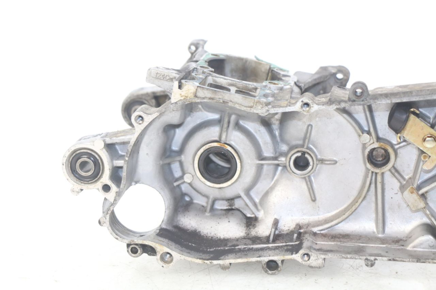 photo de UNTERER MOTORBLOCK PEUGEOT SV 125 (1991 - 1994) - Oberflächenzustand und Material