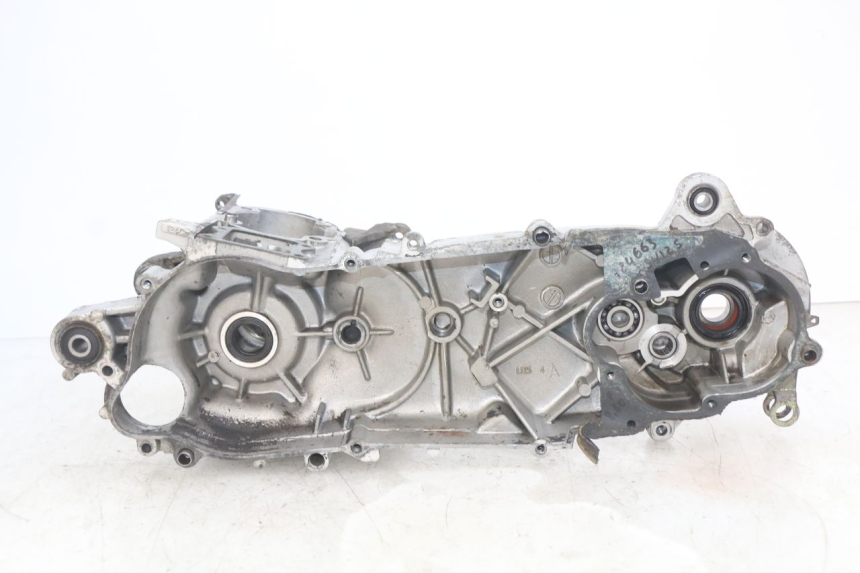 photo de UNTERER MOTORBLOCK PEUGEOT SV 125 (1991 - 1994) - Kennzeichnungen und Originalreferenzen