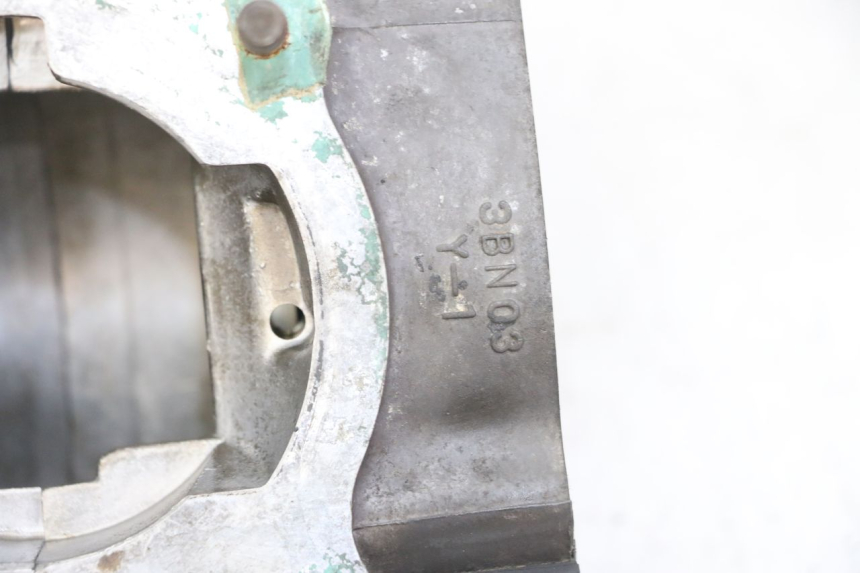 photo de UNTERER MOTORBLOCK YAMAHA TDR DELTABOX 125 (1997 - 2003) - Alternative Perspektive