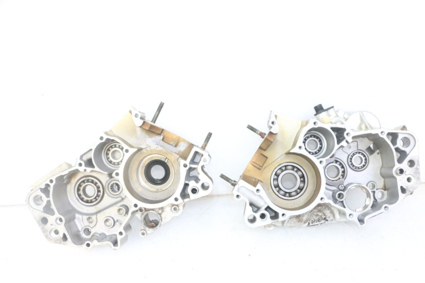 photo de UNTERER MOTORBLOCK YAMAHA TDR DELTABOX 125 (1997 - 2003) - Zoom auf Gebrauchszustand