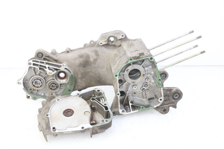 photo de MOTORBLOCK-UNTERTEIL PEUGEOT V-CLIC VCLIC 50 (2007 - 2013) - Alternativer Blickwinkel