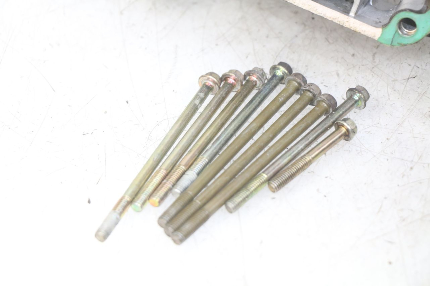 photo de MOTORBLOCK-UNTERTEIL PEUGEOT V-CLIC VCLIC 50 (2007 - 2013) - Alternativer Blickwinkel