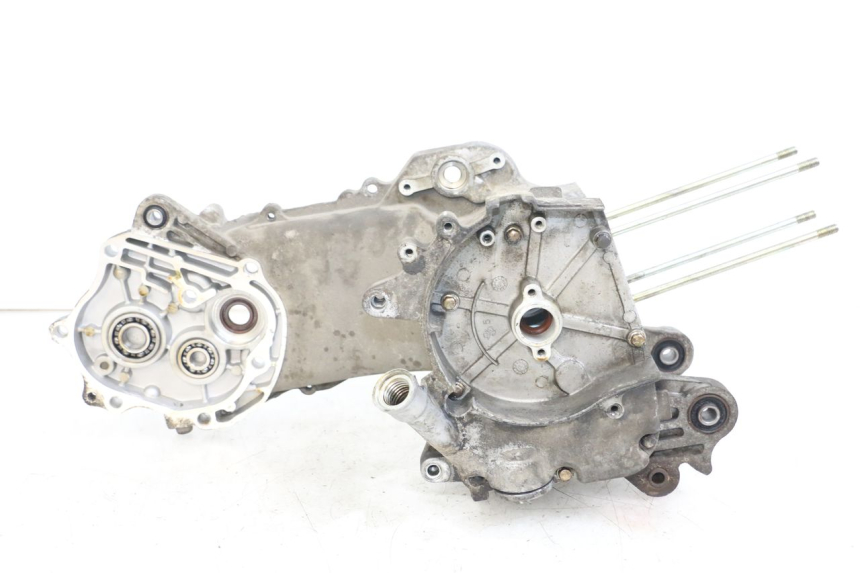 photo de MOTORBLOCK-UNTERTEIL PEUGEOT V-CLIC VCLIC 50 (2007 - 2013) - Oberflächenzustand und Material