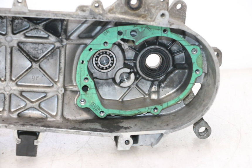 photo de UNTERER MOTORBLOCK PEUGEOT VIVACITY NEW 2T 50 (2008 - 2017) - Alternativer Blickwinkel