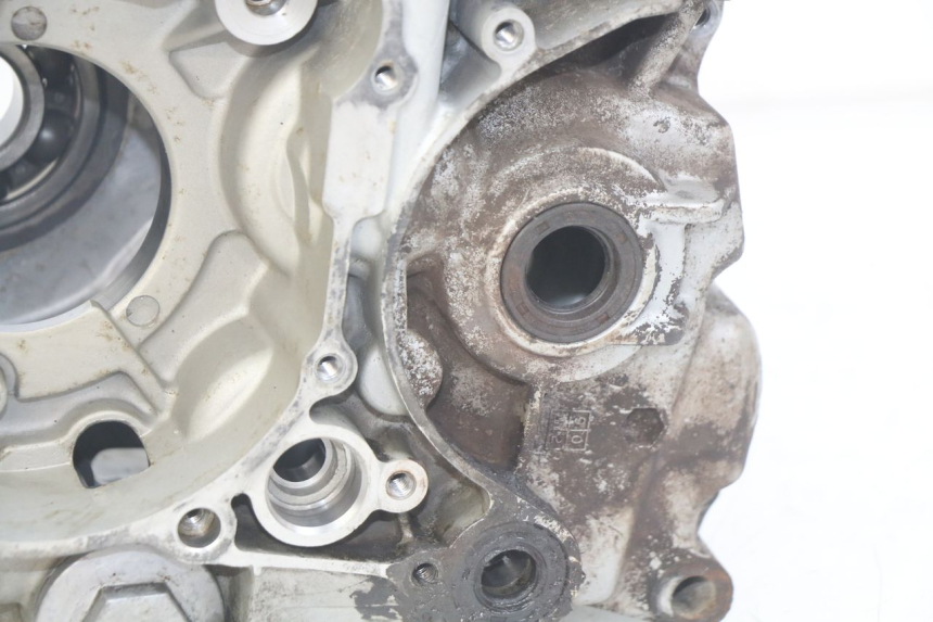 photo de UNTERER MOTORBLOCK DAELIM VJ ROADWIN FI 125 (2008 - 2017) - Details der Befestigungspunkte