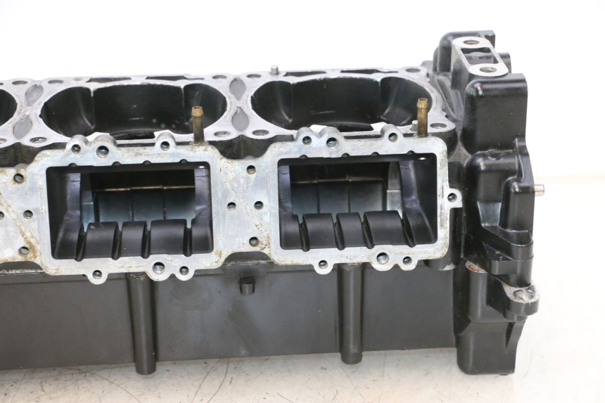 photo de KURBELGEHÄUSE YAMAHA WAVE RUNNER GP R 1200 (2000 - 2003) - Charakteristische Merkmale