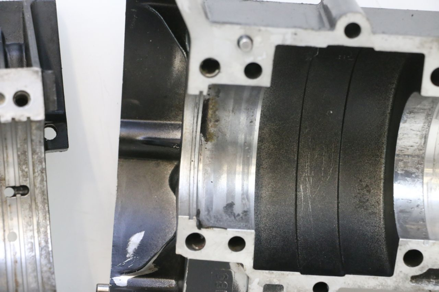 photo de KURBELGEHÄUSE YAMAHA WAVE RUNNER GP R 1200 (2000 - 2003) - Oberflächenzustand und Material