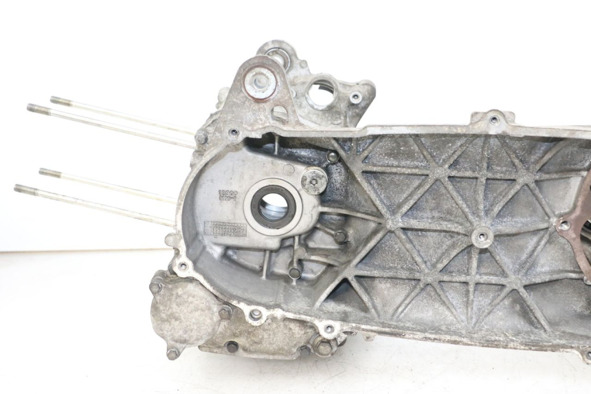 photo de KURBELGEHÄUSE YAMAHA X-MAX XMAX 125 (2010 - 2013) - Charakteristische Merkmale