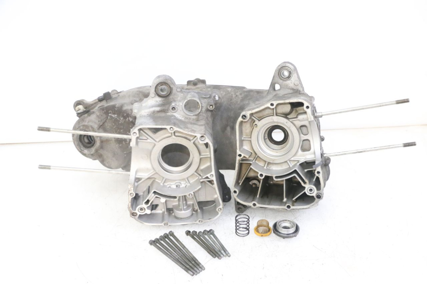 photo de UNTERER MOTORBLOCK YAMAHA XMAX X-MAX 125 (2006 - 2009) - Detailansicht des Bauteils
