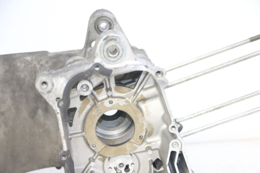 photo de UNTERER MOTORBLOCK YAMAHA XMAX X-MAX 125 (2006 - 2009) - Oberflächenzustand und Material