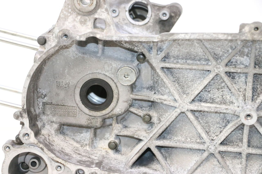 photo de UNTERER MOTORBLOCK YAMAHA XMAX X-MAX 125 (2006 - 2009) - Zoom auf Komponenten