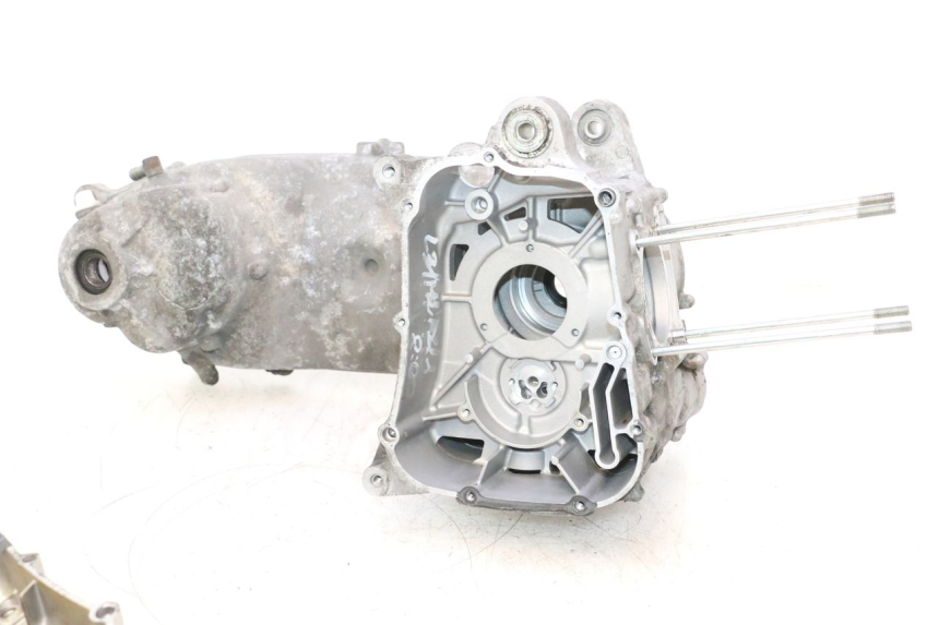 photo de UNTERER MOTORBLOCK YAMAHA XMAX X-MAX 125 (2006 - 2009) - Detailansicht des Bauteils