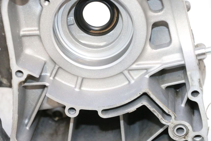 photo de UNTERER MOTORBLOCK YAMAHA XMAX X-MAX 125 (2006 - 2009) - Technische Nahaufnahme