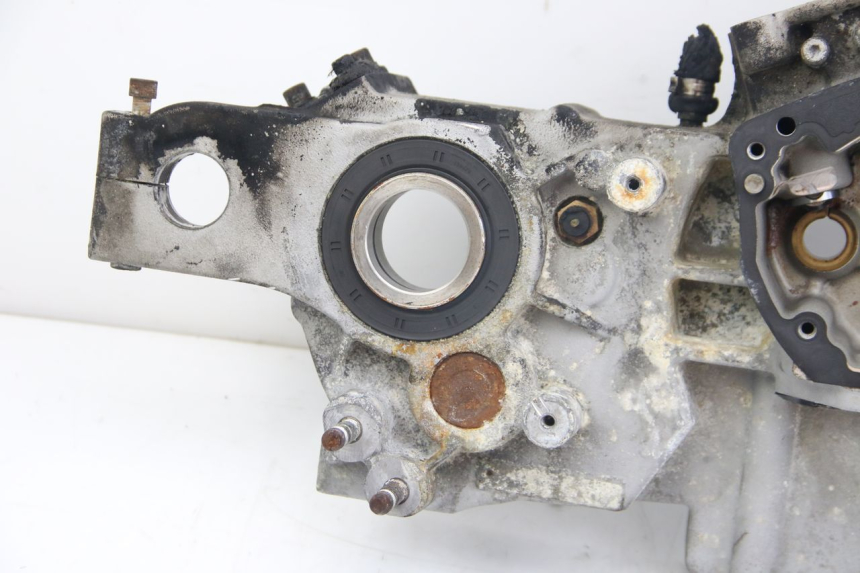 photo de MOTORBLOCK-UNTERTEIL BUELL XB12R XB 12 R 1200 (2004 - 2010) - Details der Befestigungspunkte