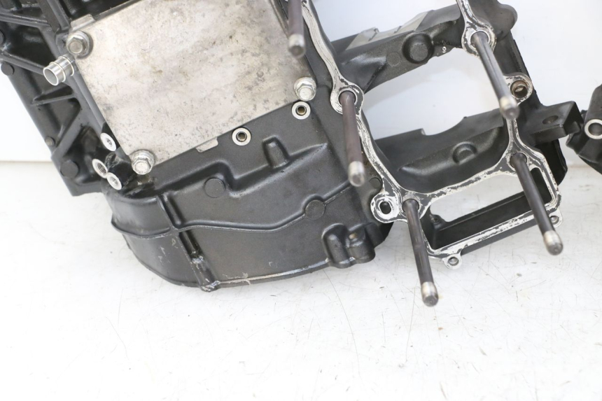 photo de KURBELGEHÄUSE YAMAHA FZ1 FAZER 1000 (2007 - 2009) - Detaillierte Sichtprüfung