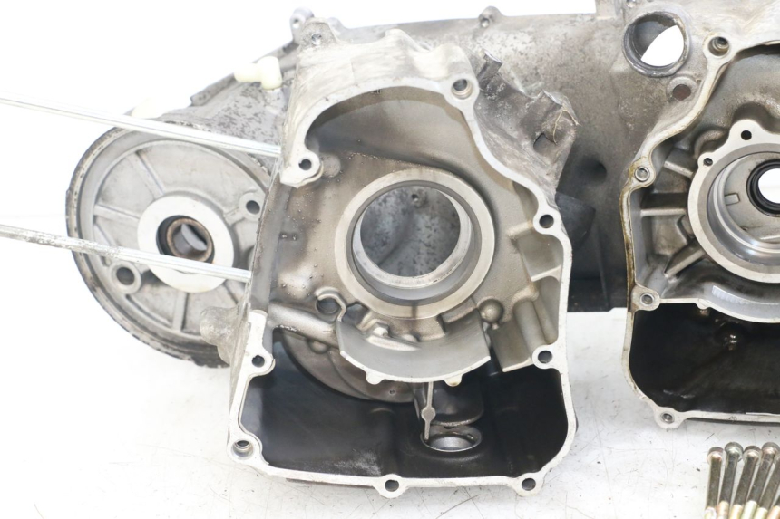 photo de UNTERER MOTORBLOCK YAMAHA YP MAJESTY 125 (2002 - 2006) - Weitere Ansicht des Artikels