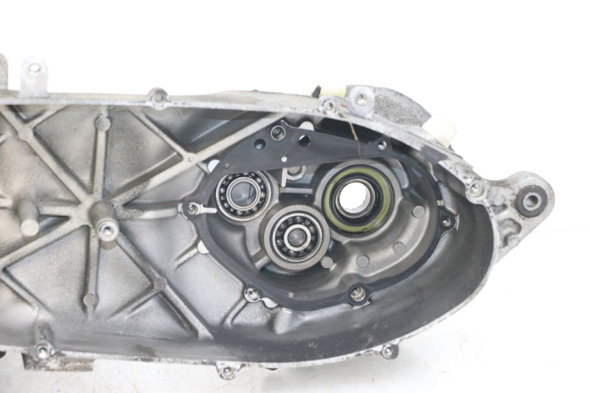 photo de UNTERER MOTORBLOCK YAMAHA YP MAJESTY 125 (2002 - 2006) - Technische Nahaufnahme