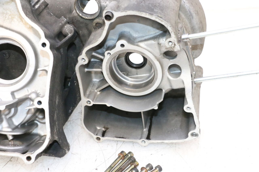 photo de KURBELGEHÄUSE YAMAHA YP MAJESTY 125 (1998 - 2001) - Detaillierte Sichtprüfung