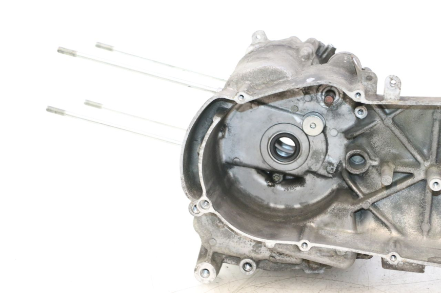 photo de KURBELGEHÄUSE YAMAHA YP MAJESTY 125 (1998 - 2001) - Details der Befestigungspunkte