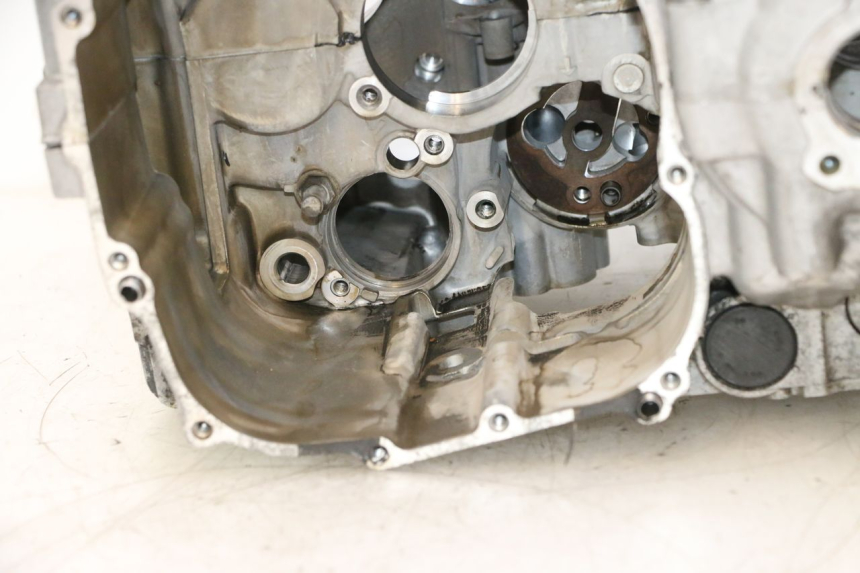 photo de KURBELGEHÄUSE YAMAHA YZF R GENESIS 750 (1993 - 1998) - Charakteristische Merkmale