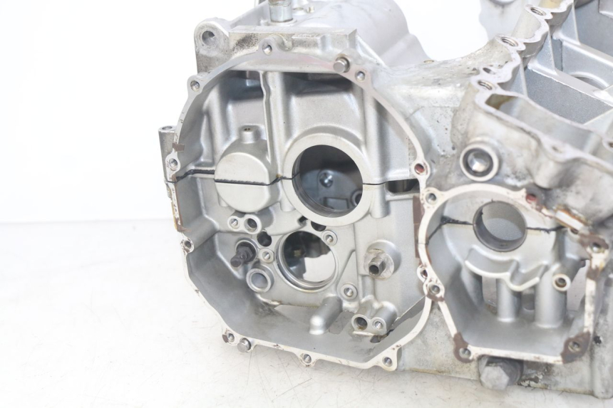 photo de UNTERER MOTORBLOCK KAWASAKI ZX-6R ZX6R 600 (1995 - 1997) - Details der Befestigungspunkte