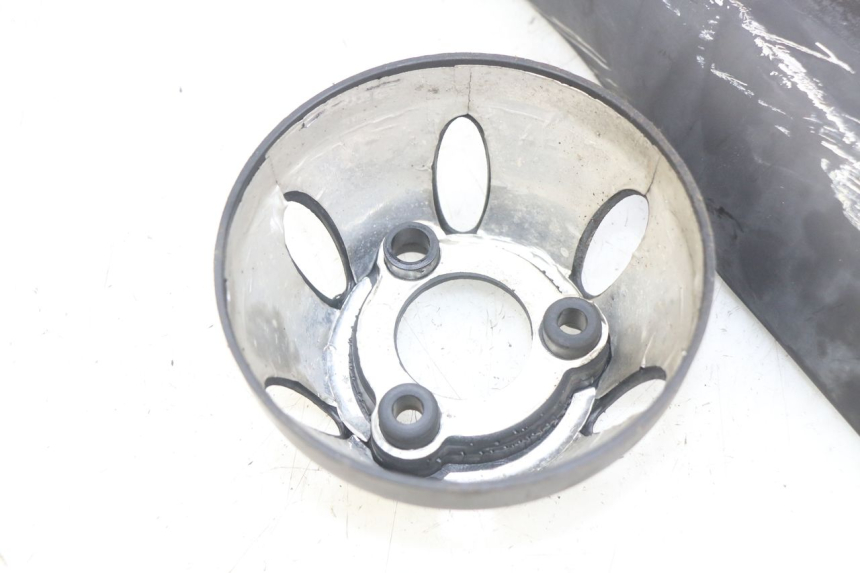 photo de AUSPUFFKRüMMER KYMCO AGILITY 16+ 4T 50 (2018 - 2023) - Details der Befestigungspunkte