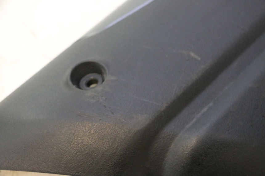 photo de AUSPUFFBLENDE PIAGGIO MP3 HPE 530 (2022 - 2026) - Details der Befestigungspunkte
