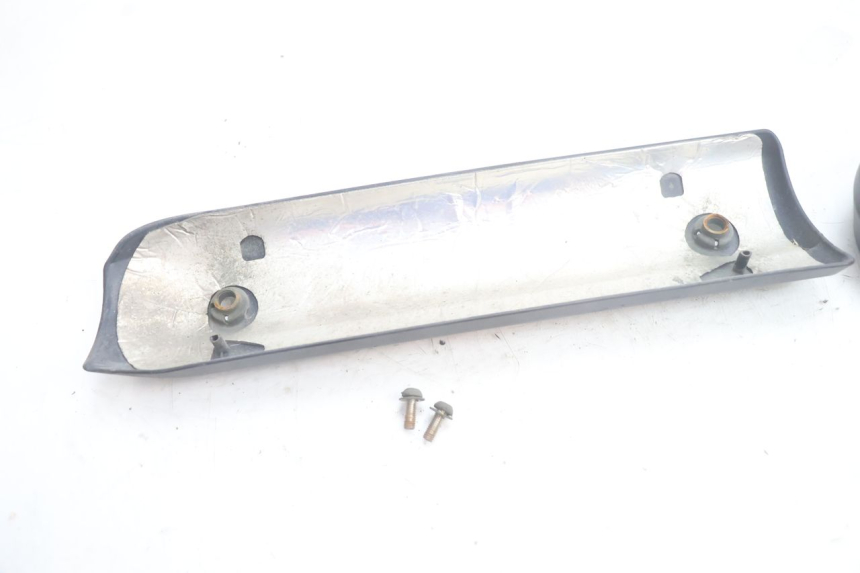 photo de AUSPUFFBLENDE YAMAHA X-MAX XMAX 125 (2010 - 2013) - Oberflächenzustand und Material