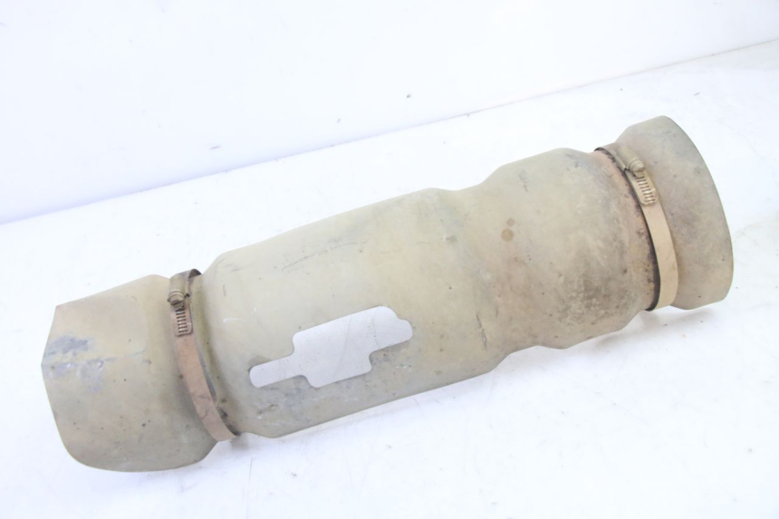 photo de AUSPUFFBLENDE YAMAHA YFM GRIZZLY 550 (2008 - 2015) - Zoom auf Gebrauchszustand