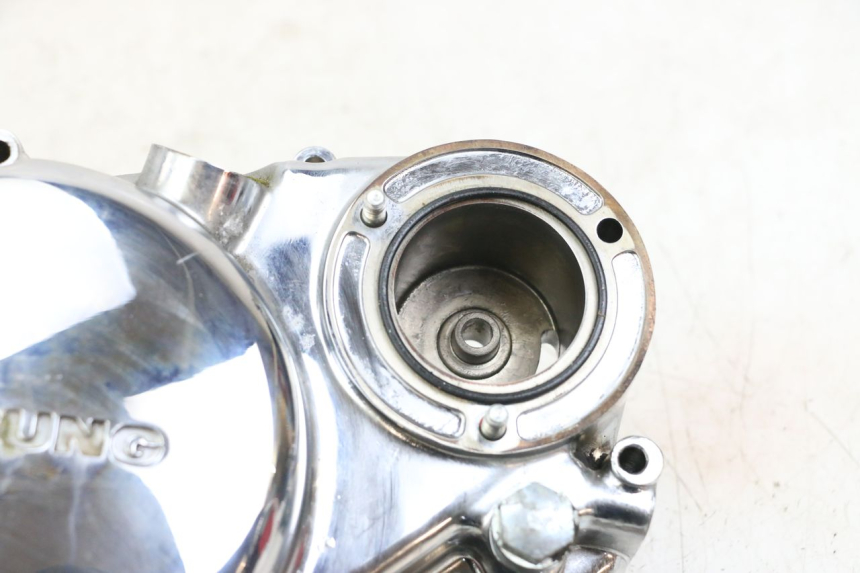 photo de KUPPLUNGSDECKEL HYOSUNG GV AQUILA 125 (2000 - 2009) - Weitere Ansicht des Artikels