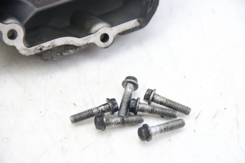 photo de ÖLWANNE APRILIA SCARABEO 4T 50 (2009 - 2017) - Oberflächenzustand und Material