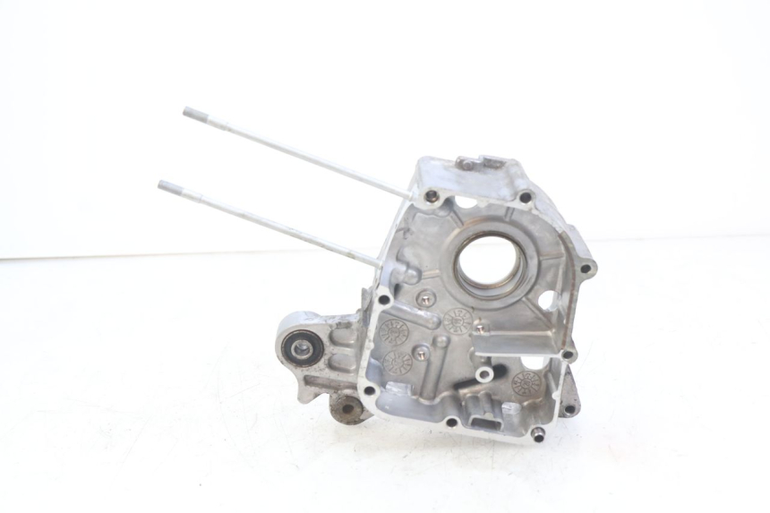 photo de RECHTER MOTORDECKEL KYMCO AGILITY 16+ 4T 50 (2018 - 2023) - Technische Nahaufnahme