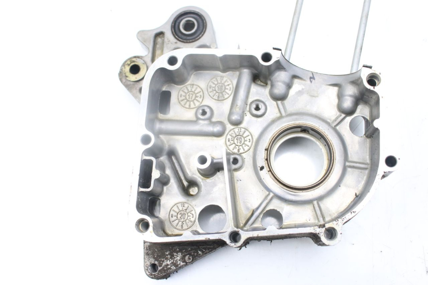 photo de RECHTER MOTORDECKEL KYMCO AGILITY DELIVERY 4T 50 (2018 - 2023) - Gesamtansicht des Produkts