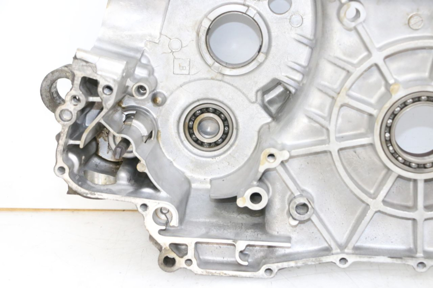 photo de KURBELGEHÄUSE RECHTS SUZUKI BURGMAN 650 (2013 - 2020) - Zoom auf Komponenten