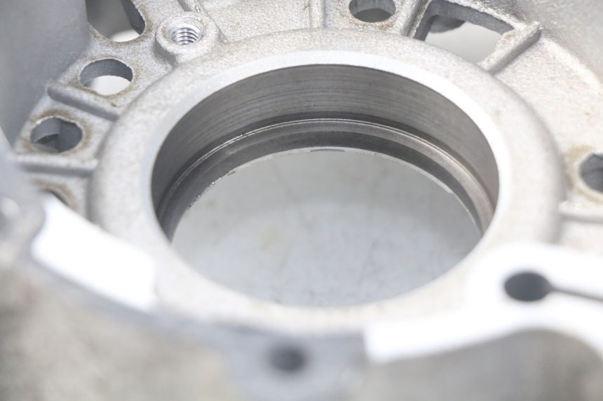 photo de KURBELGEHÄUSE RECHTS PEUGEOT SATELIS 125 (2013 - 2018) - Zoom auf Gebrauchszustand