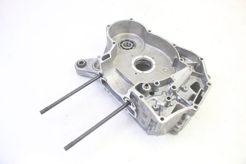 photo de KURBELGEHÄUSE RECHTS YAMAHA TRICITY 300 (2020 - 2024) - Alternative Perspektive