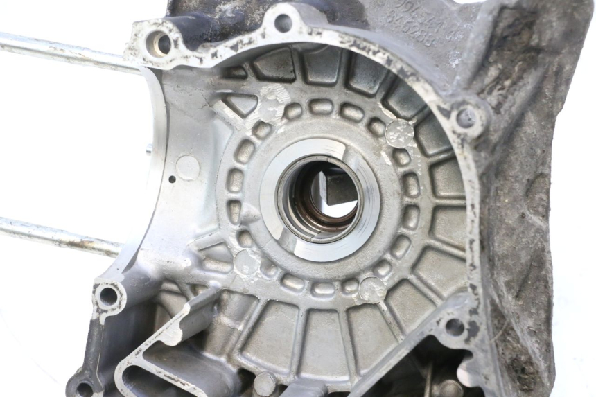 photo de KURBELGEHÄUSE RECHTS PIAGGIO X9 EVOLUTION 125 (2003 - 2007) - Details der Befestigungspunkte