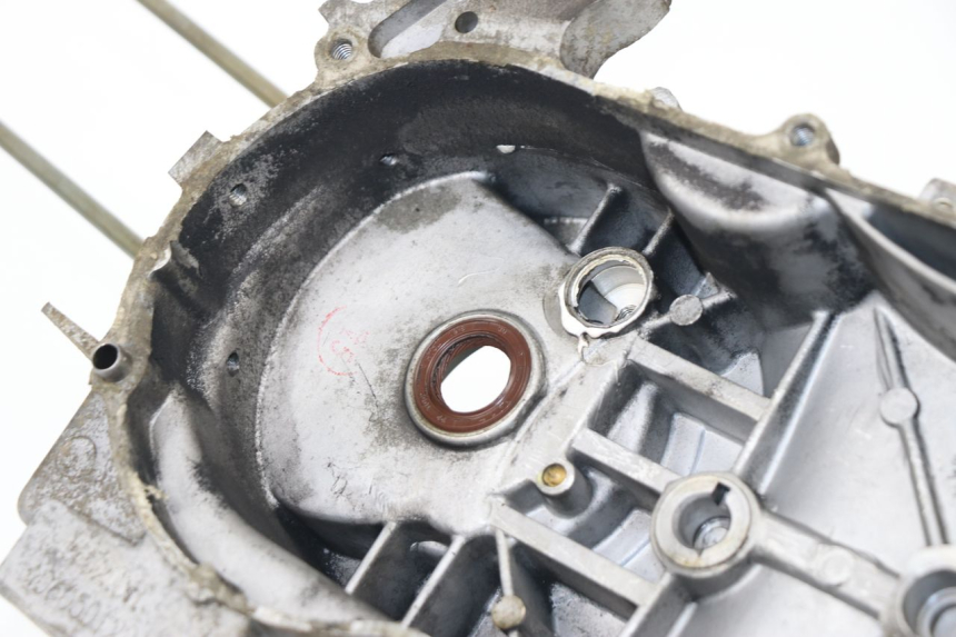 photo de KURBELGEHÄUSE LINKS REVATTO FUTURA GT 125 (2006 - 2008) - Zoom auf Gebrauchszustand