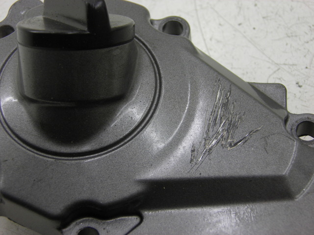 photo de KURBELGEHÄUSE LINKS YAMAHA FJR 1300 (2004 - 2005) - Alternative Perspektive