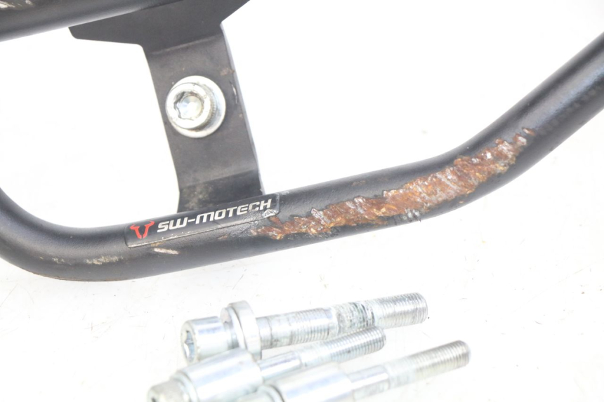 photo de ZYLINDERKOPFHAUBE HONDA CB R 1000 (2018 - 2023) - Profilansicht des Ersatzteils