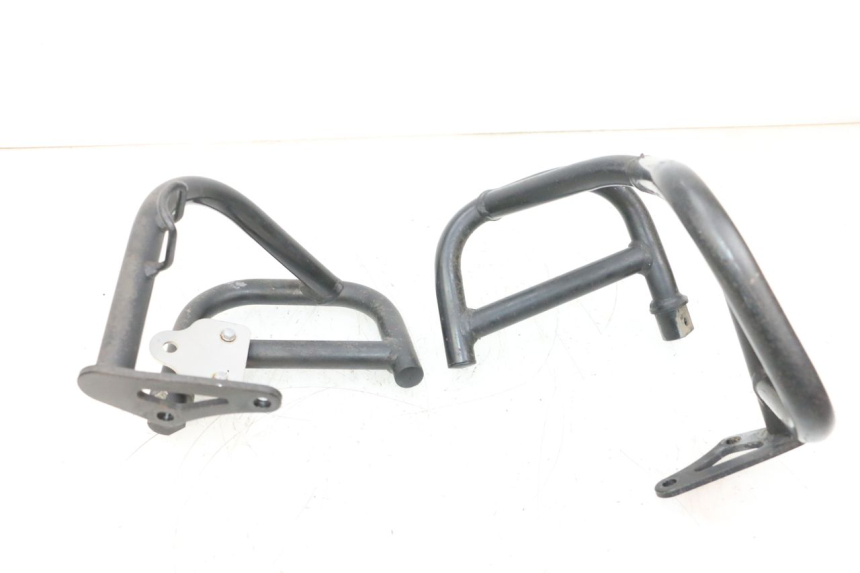 photo de ZYLINDERKOPFHAUBE YAMAHA FJR ABS 1300 (2006 - 2012) - Alternative Perspektive