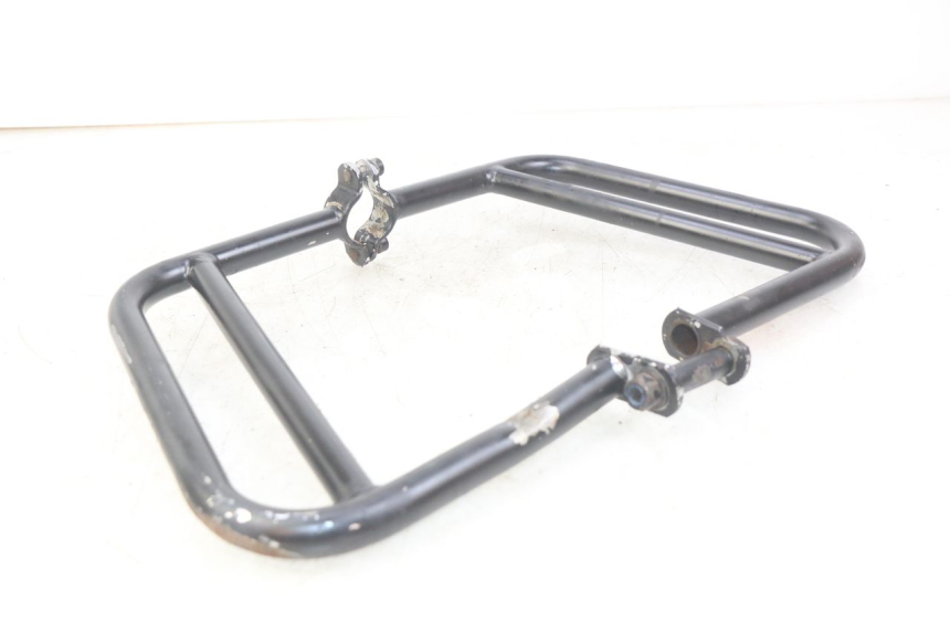 photo de MOTORSCHUTZBÜGEL YAMAHA SR 125 (1982 - 2003) - Details der Befestigungspunkte